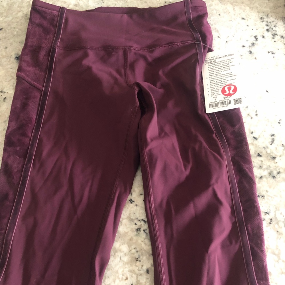 NWT Lululemon Wunder Under High Rise Crop